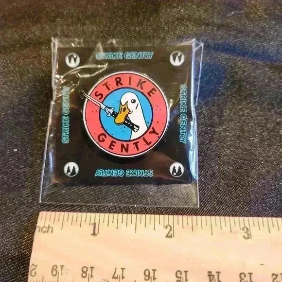 Strike Gently Switchblade Duck Enamel Lapel Pin - Picture 1 of 2
